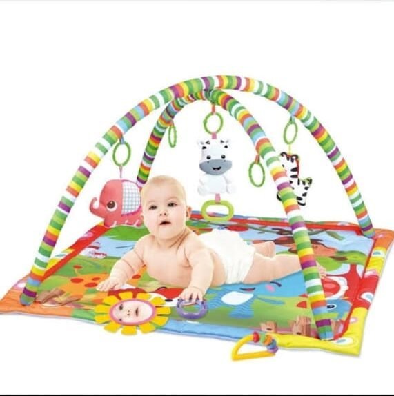 BABY PLAY MAT WITH HANGING TOYS
