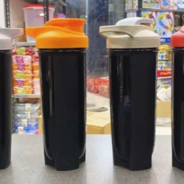 Gym shaker water bottle