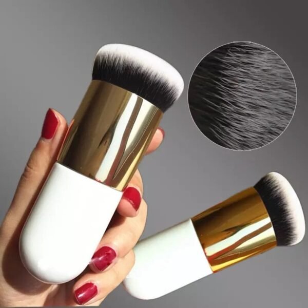 Chubby Foundation Brush